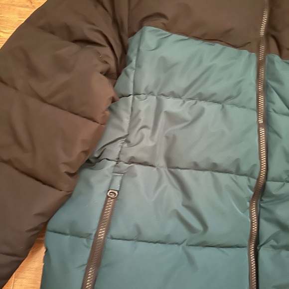 NWT O’Neill winter puffer - Picture 4 of 6